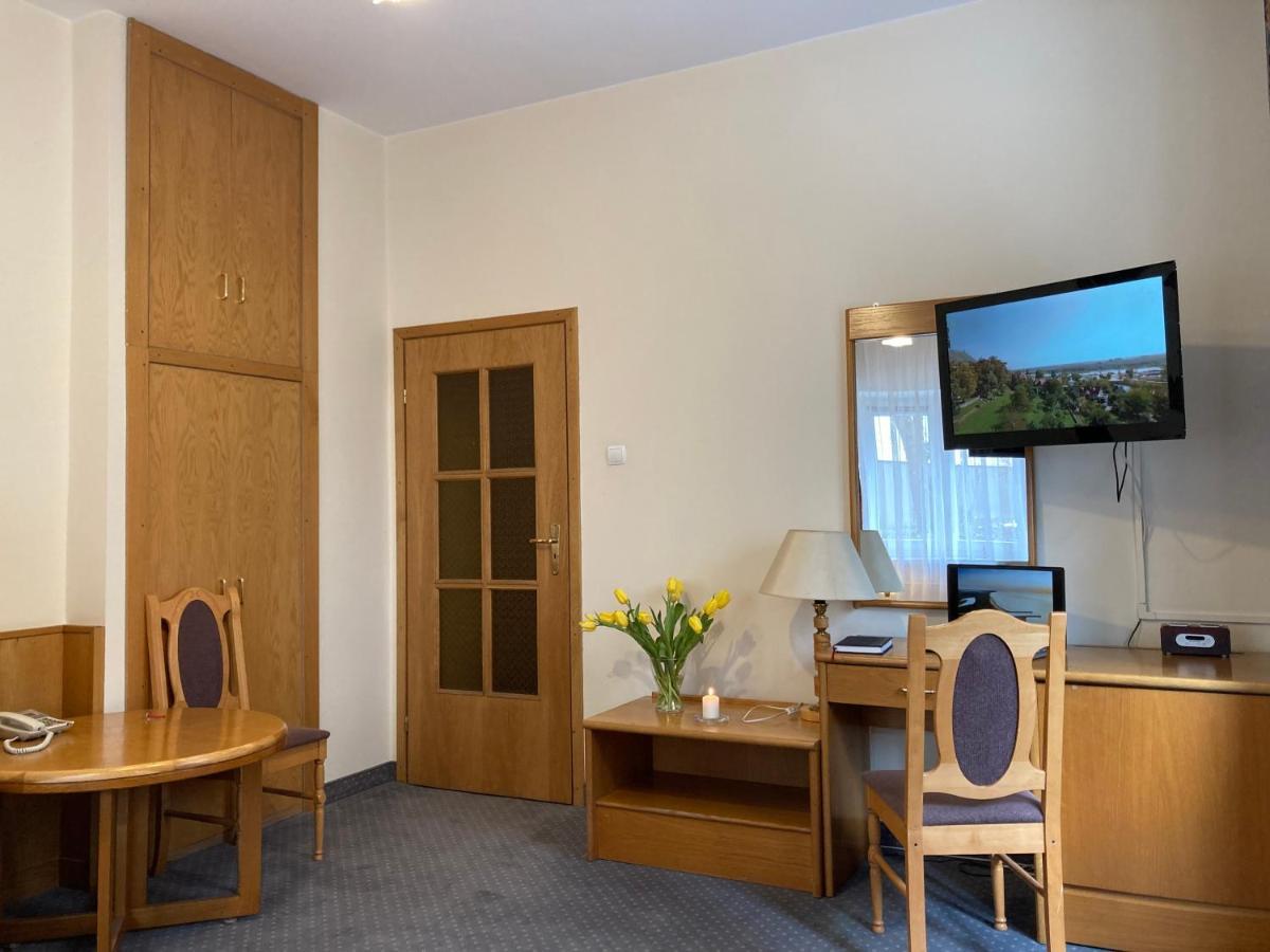 Karat Bed & Breakfast Warsaw Ngoại thất bức ảnh