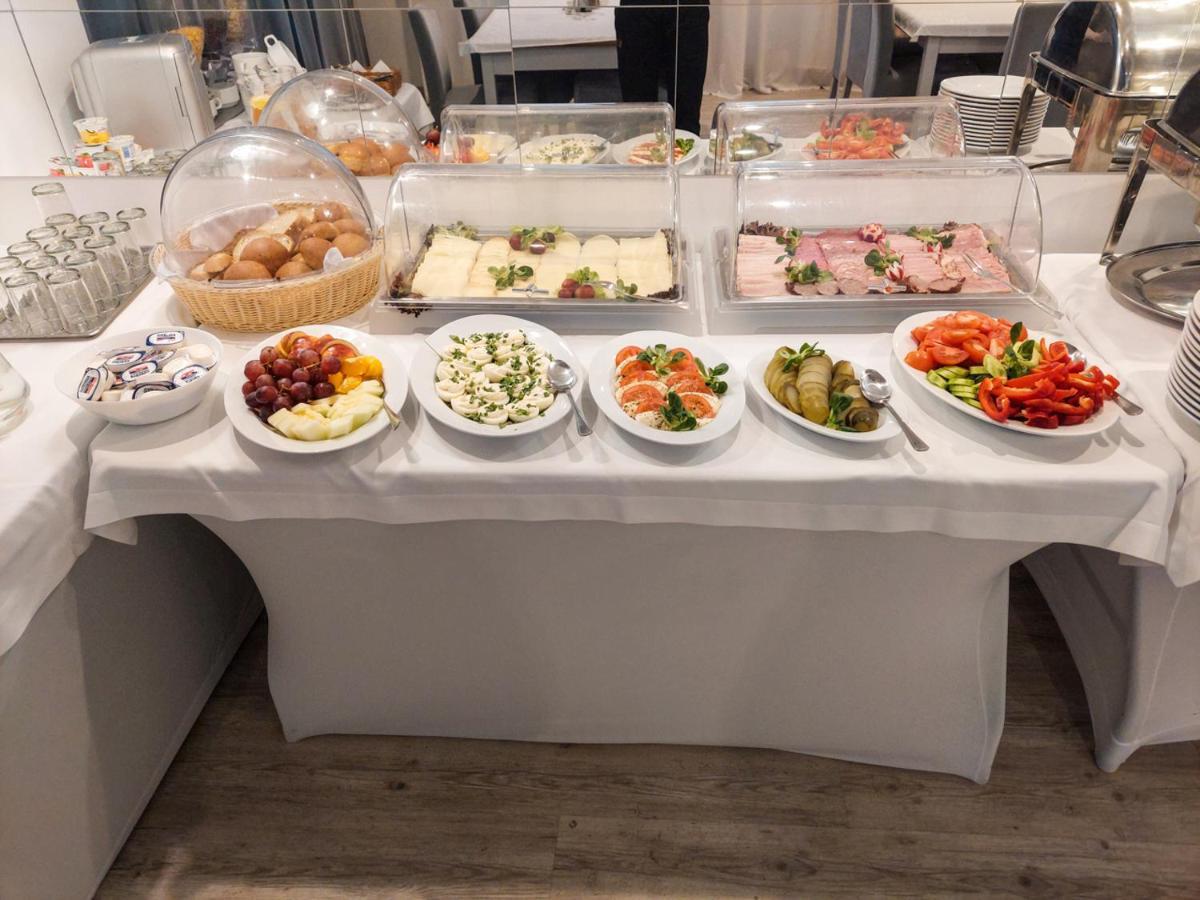 Karat Bed & Breakfast Warsaw Ngoại thất bức ảnh